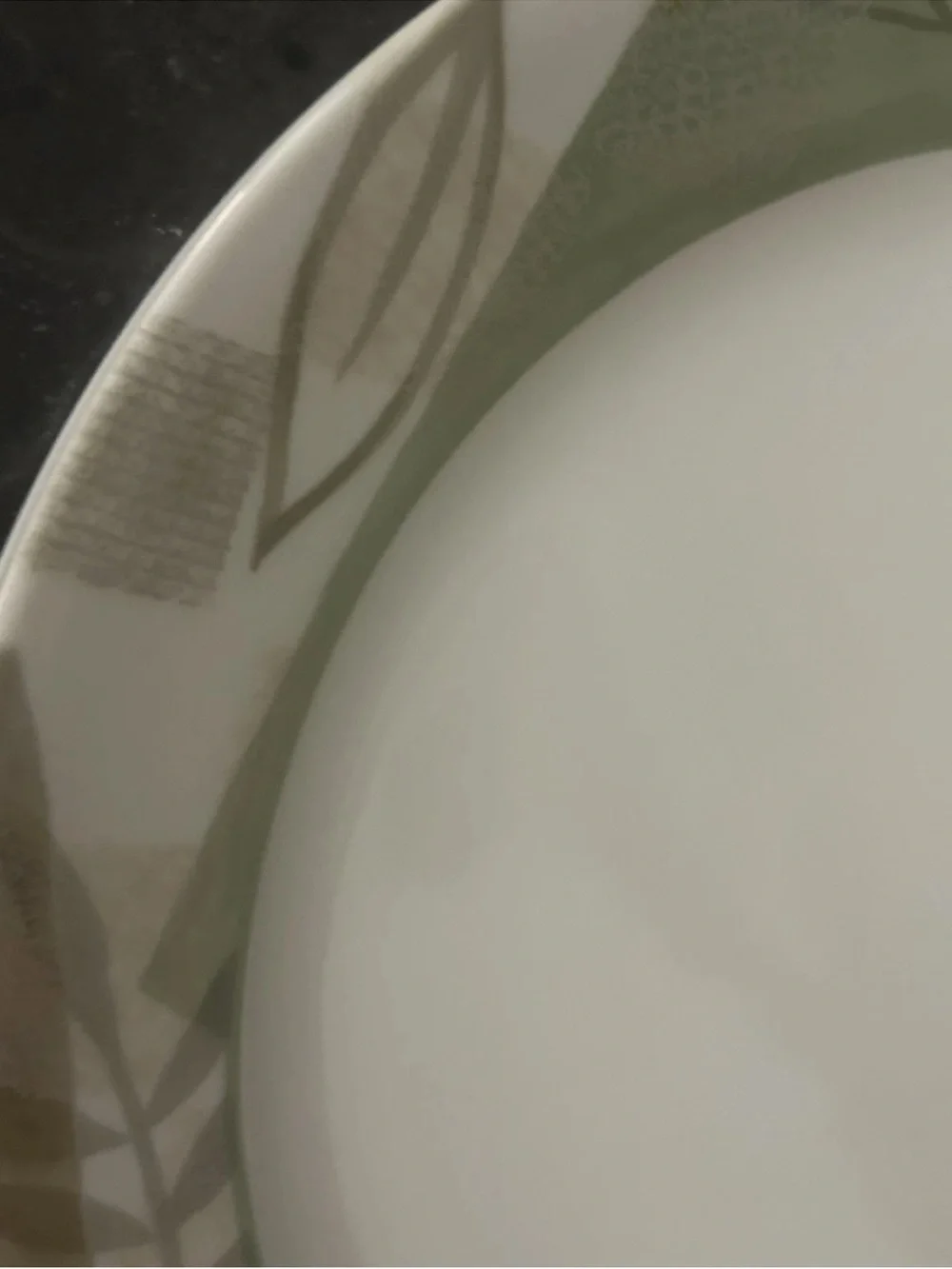 12 Pc Corelle Textured Leaves 4 Dinner Plates 4 Cereal Bowls 4 Salad/Dessert